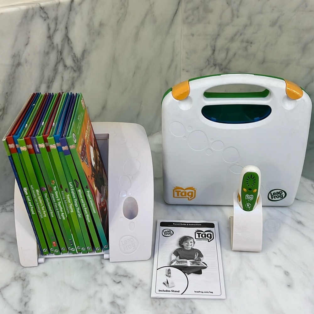LEAP FROG TAG LEARNING SYSTEM! Santa? Grandparents Home? Birthday Gift?